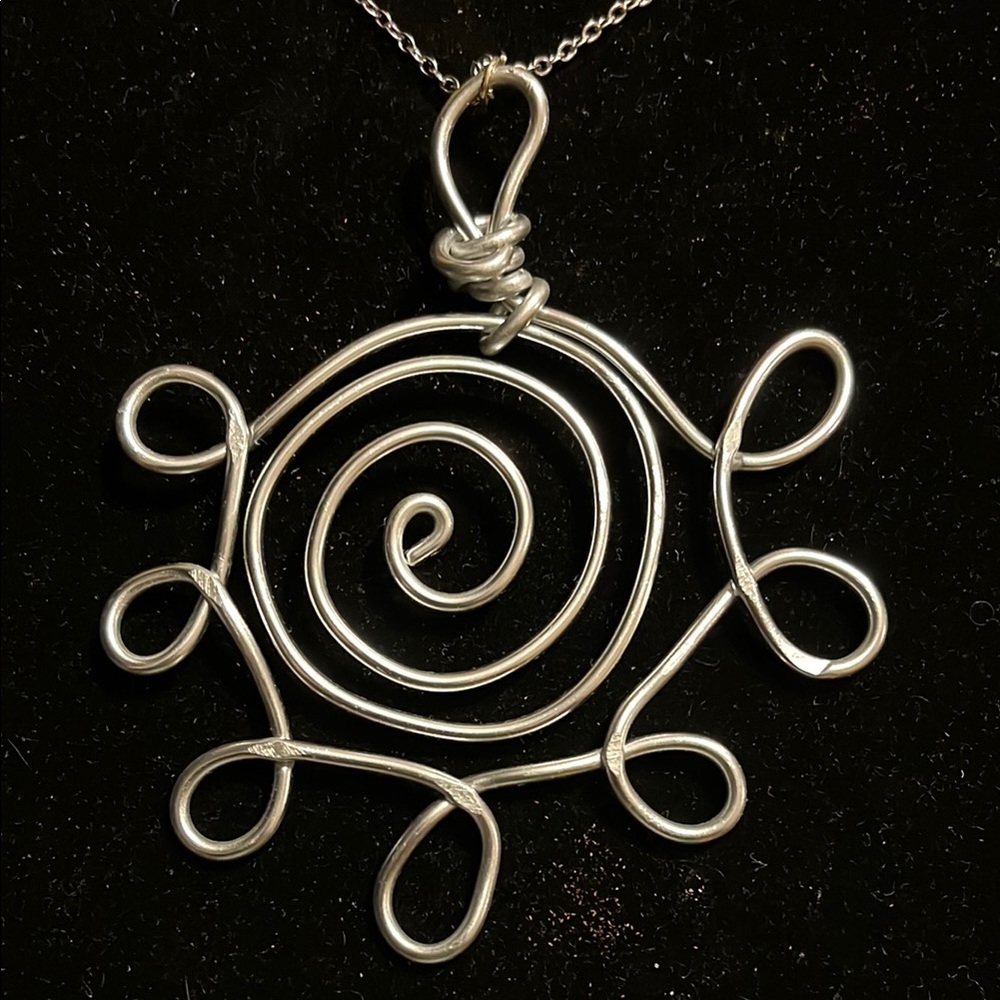 Elegant Silver Spiral Pendant Necklace